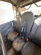 Load image into Gallery viewer, General 4 Rear Bump Seat w Console Delete Kit (2016+)
